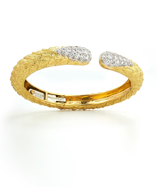 David Webb Park Avenue Bangle with Diamonds