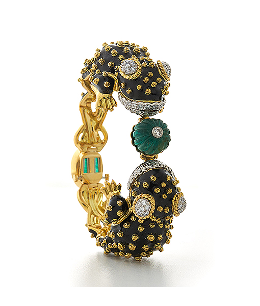 David Webb Twin Frog Bracelet with Carved Emerald and Brilliant cut Diamonds in Black Enamel